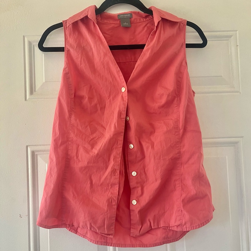 Ann Taylor muted Pink Sleeveless Button-Front Blouse